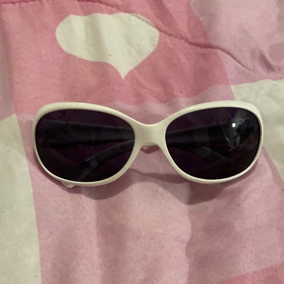 Accessories - Sunglasses for women